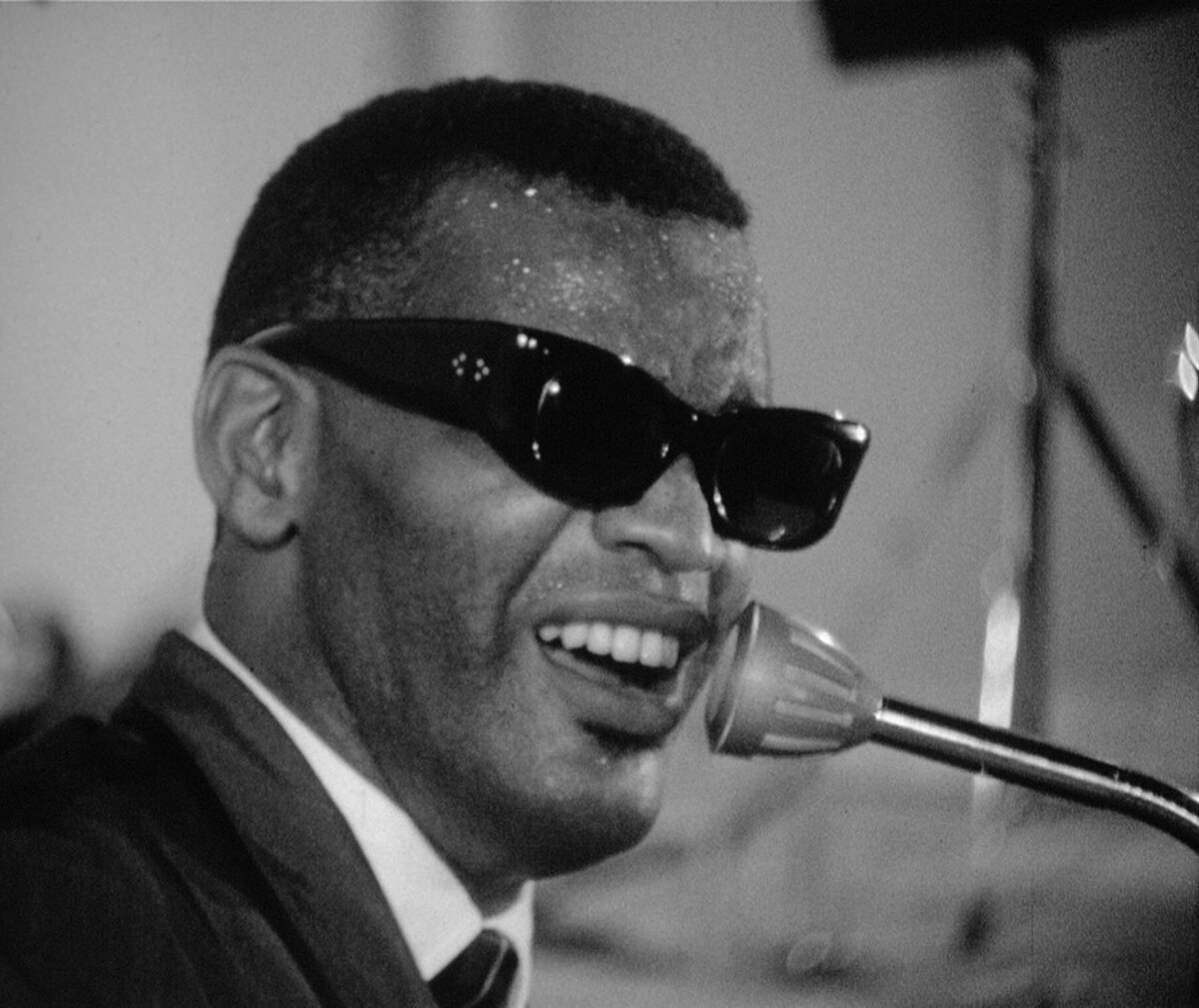 Фото рея. Ray Charles. Ray Charles 2004. Ray Charles Robinson. Рэй Робинсон певец.