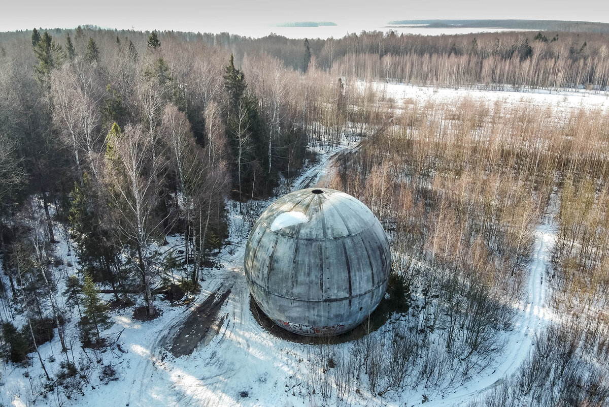 Шар находится в лесу недалеко от д. Игнатово, координаты 56.829939, 37.063355