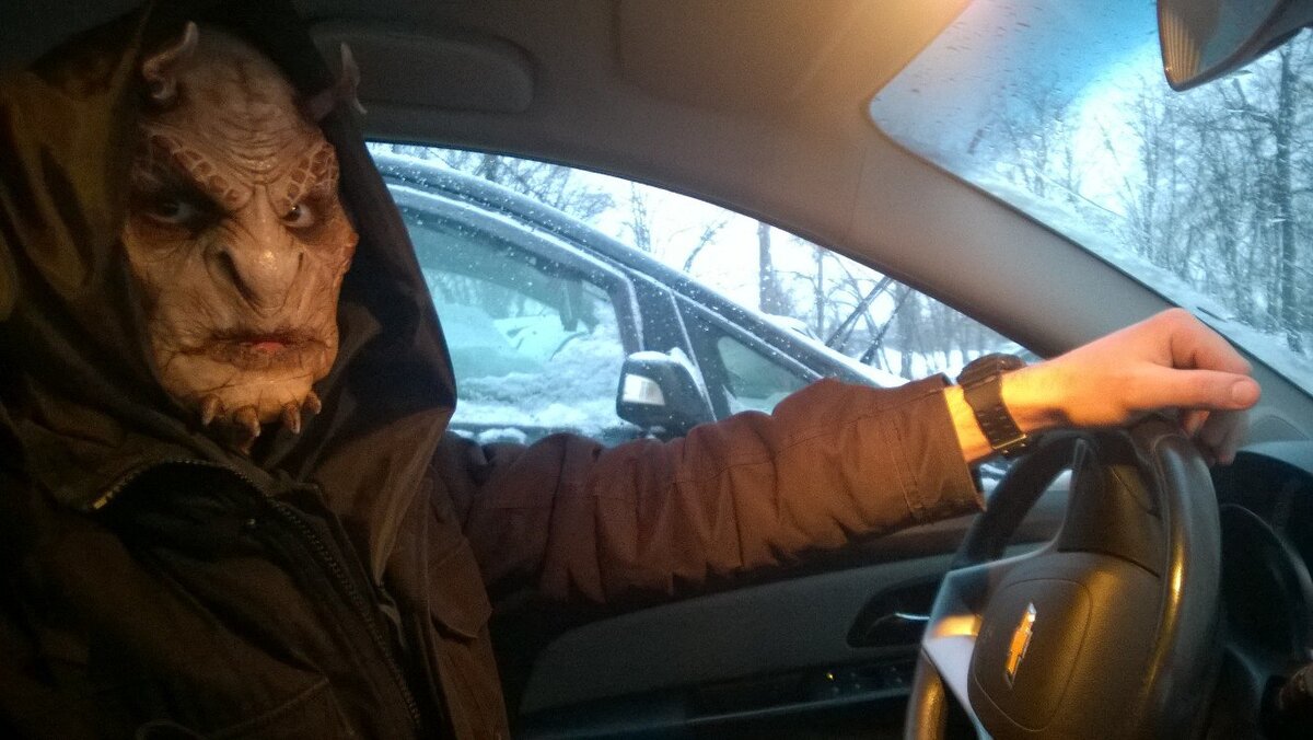 Едем в гриме на съемки. Как это не снять?!