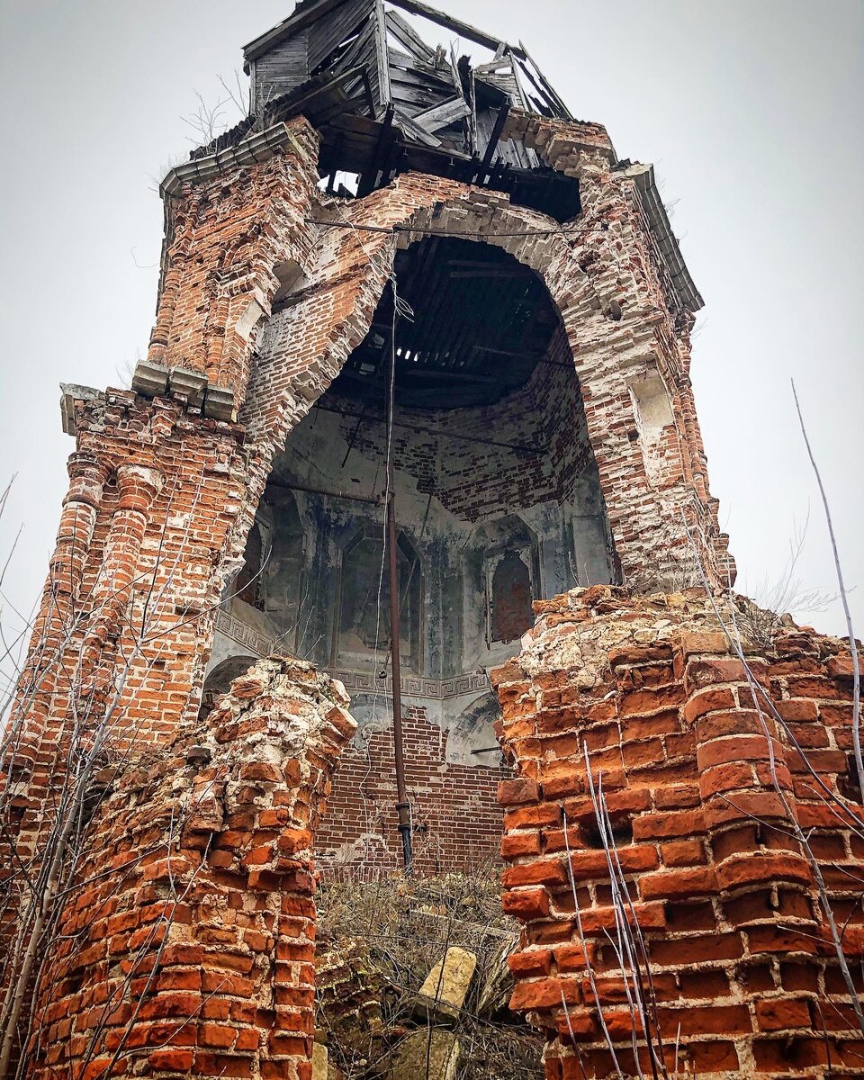 Проезжая с другой стороны нас атаковали деревенские гуси и мы не решились идти на таран,так как эмоций уже было сполна.