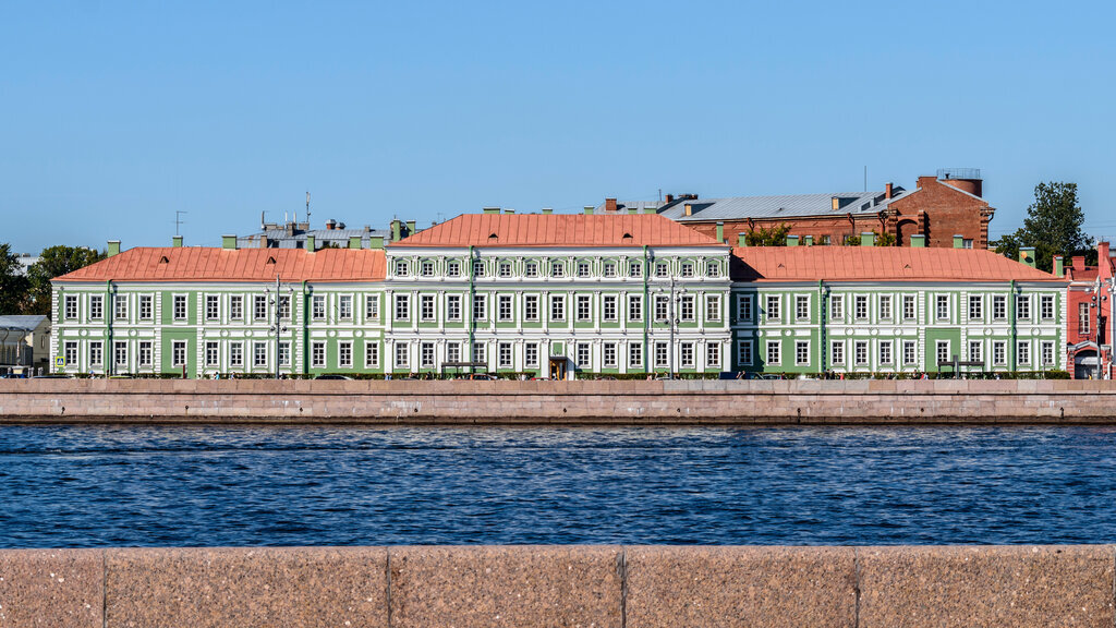 Филологический факультет Университета, где должна была проходить встреча с Эдуардом Лимоновым. 