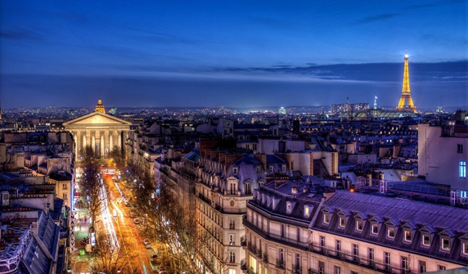 Ночной Париж