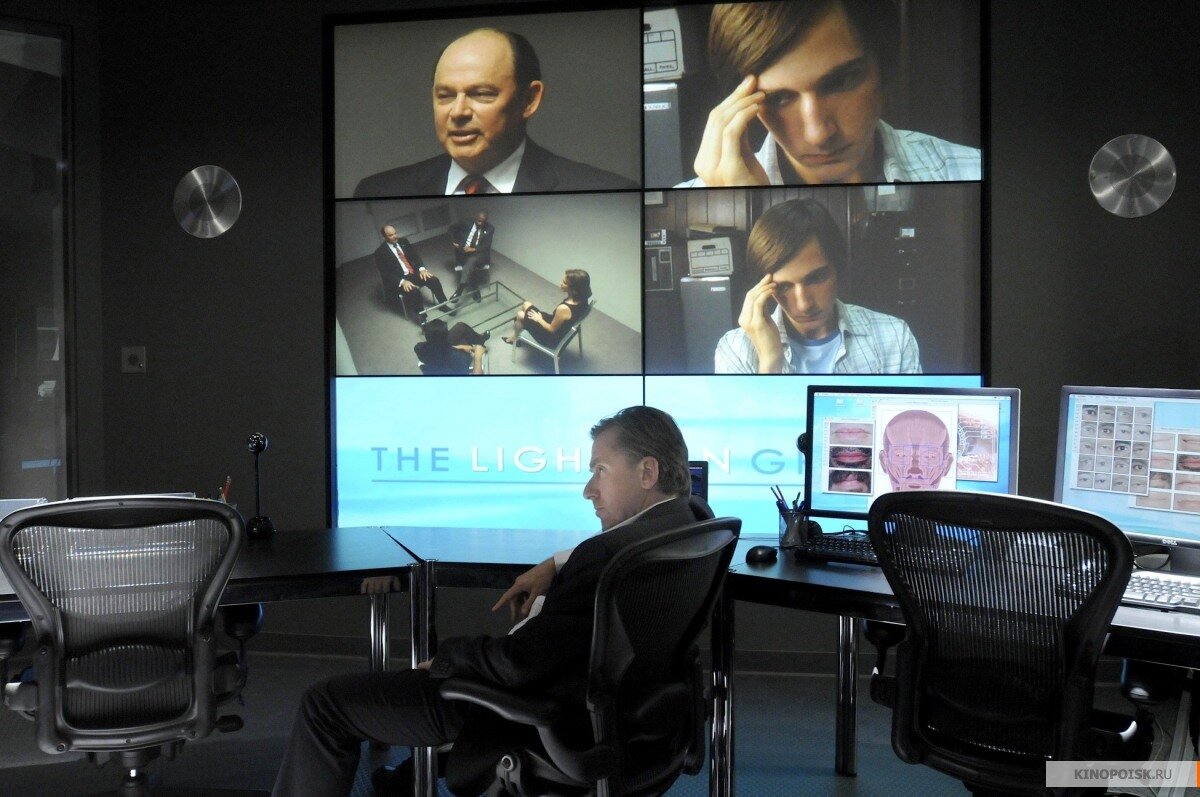 Сериалы могут учить вас не только английскому. К примеру "Обмани меня" расскажет о психологических приёмах для скрытия/ распознания лжи