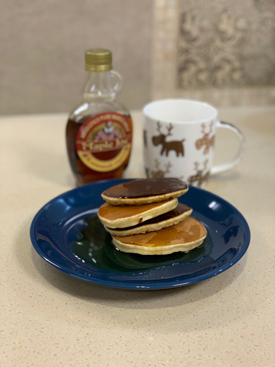 Панкейки с кленовым сиропом 