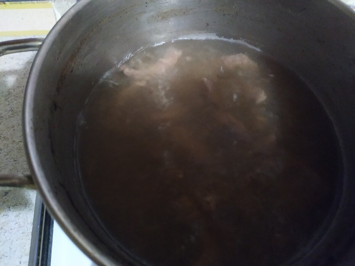 Варим мясо 1.5-2 часа