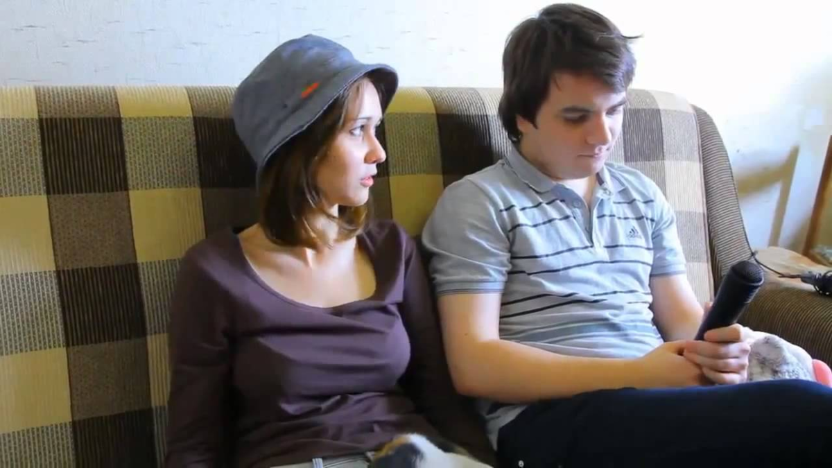 Пара в одном из видеороликов