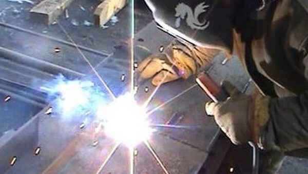 сварщик аргон. сварщик 1 3. сварщик mig. сварка электродом 3 мм для начинающих. сварщик аргон.