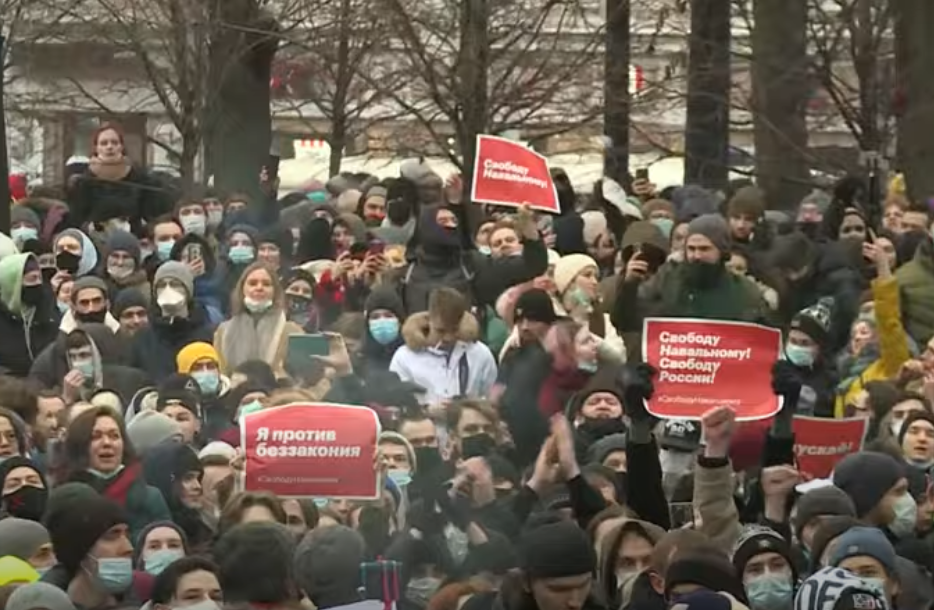 Митинг Навального. Митинг Навального 2017. Протесты за Навального. Митинги Навального 2020. В каком году были митинги навального