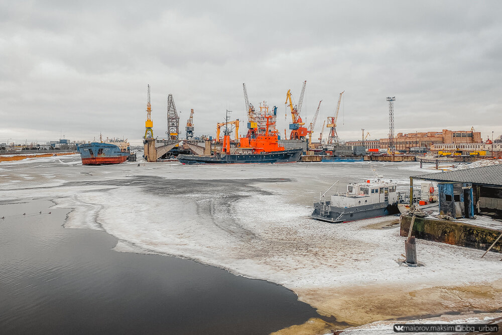 Порт и судоремонтный завод