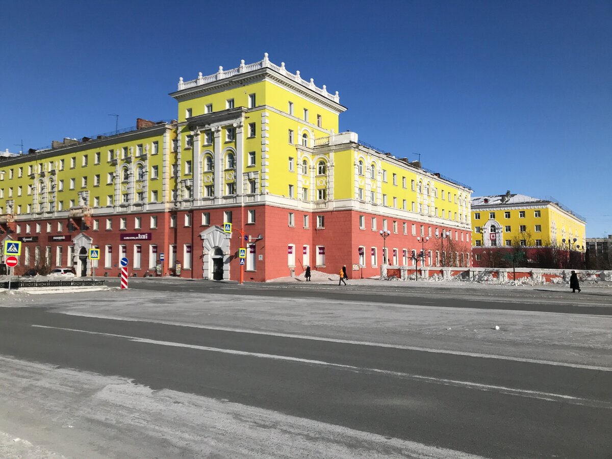 Ленинский проспект