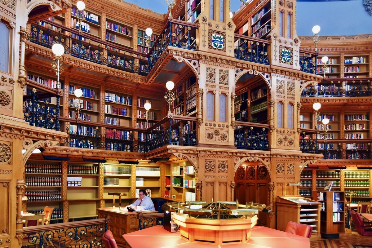 Города в которых существовали известные библиотеки. Оттава библиотека парламента. Библиотека парламента Канады. Парламентская библиотека в Оттаве. Национальная библиотека Канады.