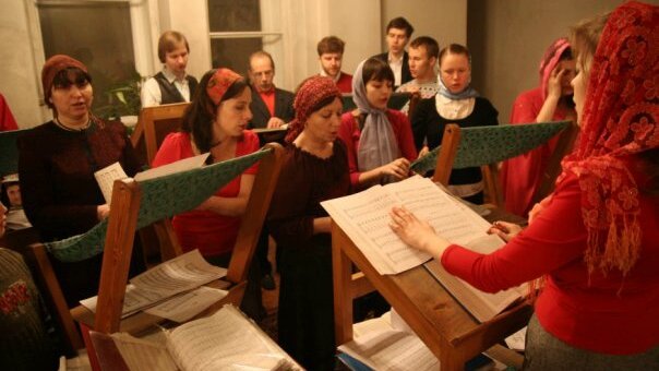 Пасхальное богослужение 2011 года в храме Свт. Петра Митрополита Московского на Роменской улице, Санкт-Петербург