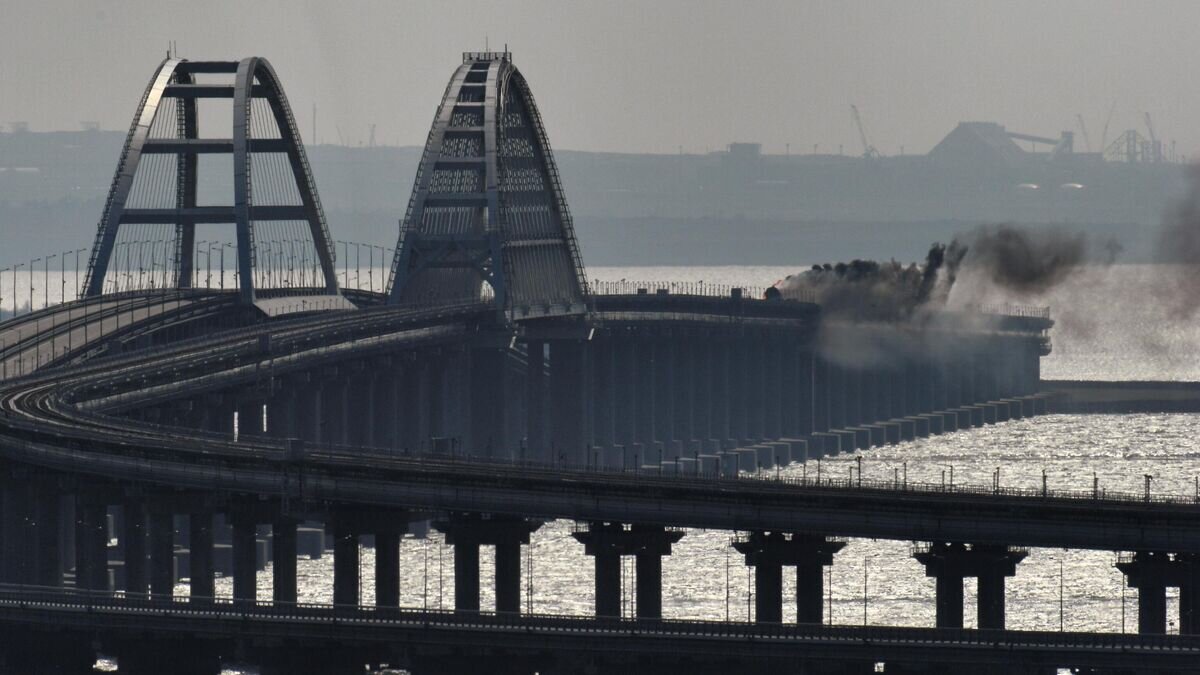    Пожар на Крымском мосту© РИА Новости / Константин Михальчевский