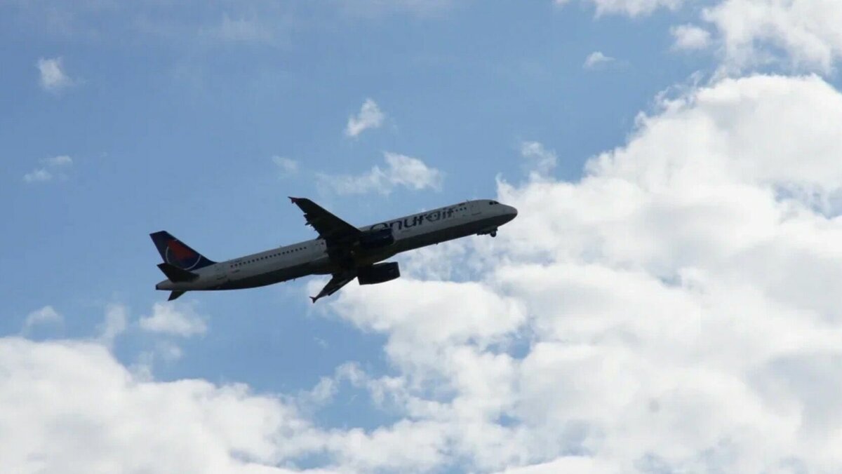     Из Казани можно будет долететь до Иркутска и Новокузнецка. Первые рейсы оказались востребованы более чем на 90%. Об этом уведомили в пресс-службе воздушной гавани столицы Татарстана.