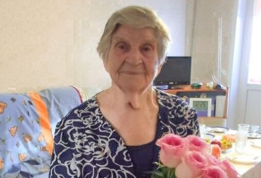    Анна Ивановна ушла на войну в качестве добровольца в составе санитарной части Анастасия Красушкина