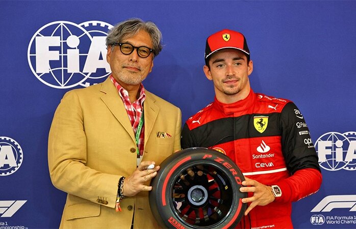 Награждение после победы в квалификации