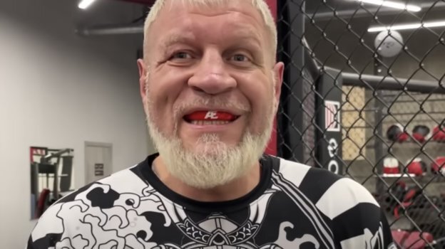    Александр Емельяненко.