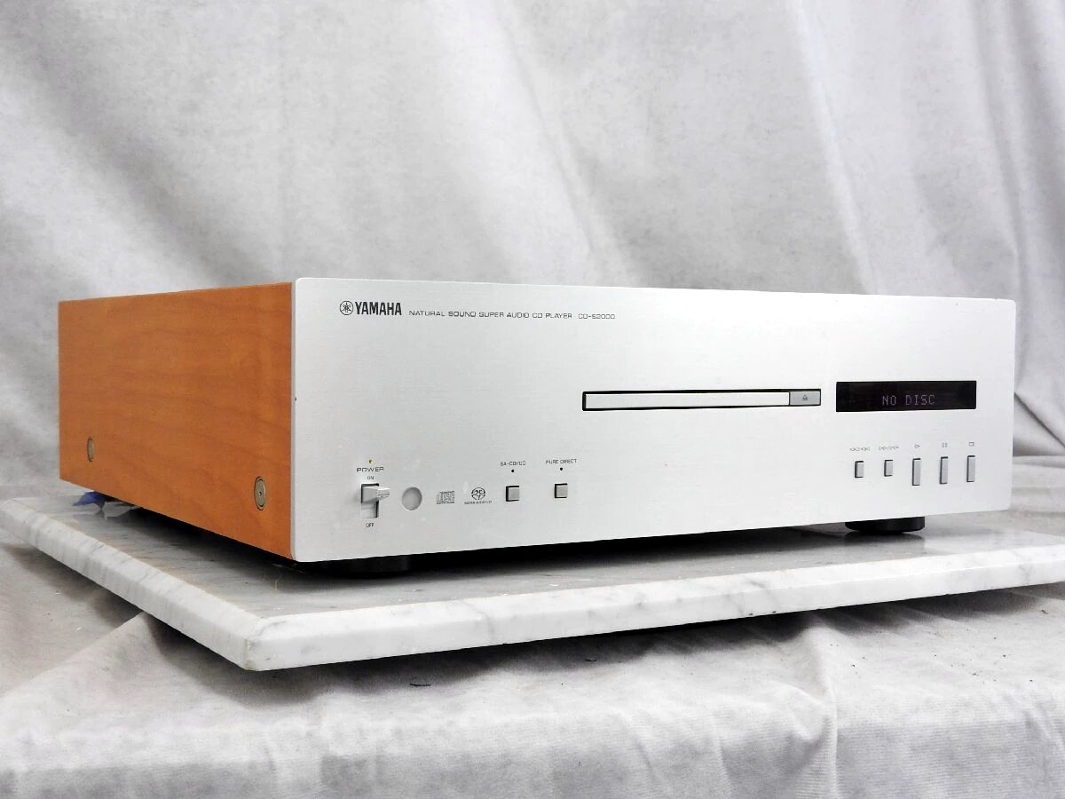 Yamaha CD-S2000 SACD проигрыватель