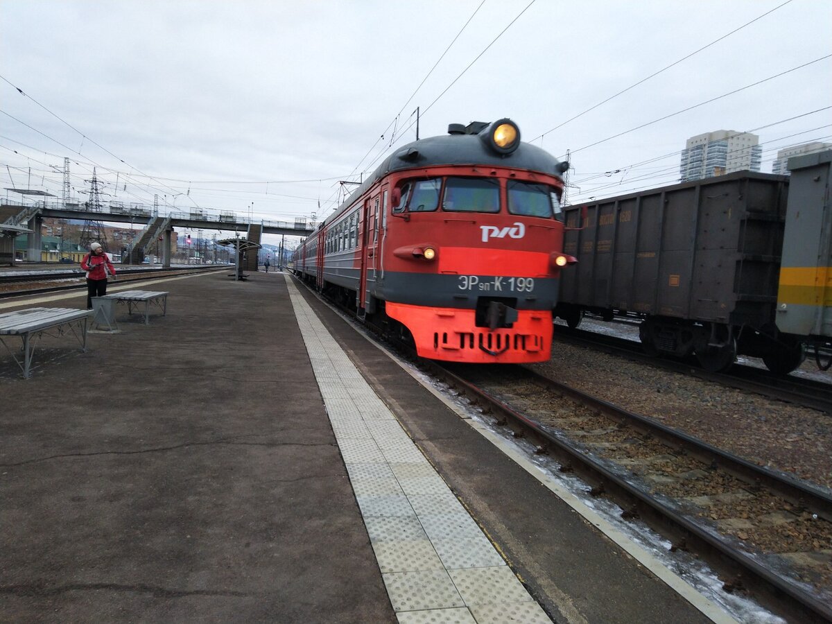 В городе снега практически нет, а спустя 50 км, сугробы, какие надо сугробы.