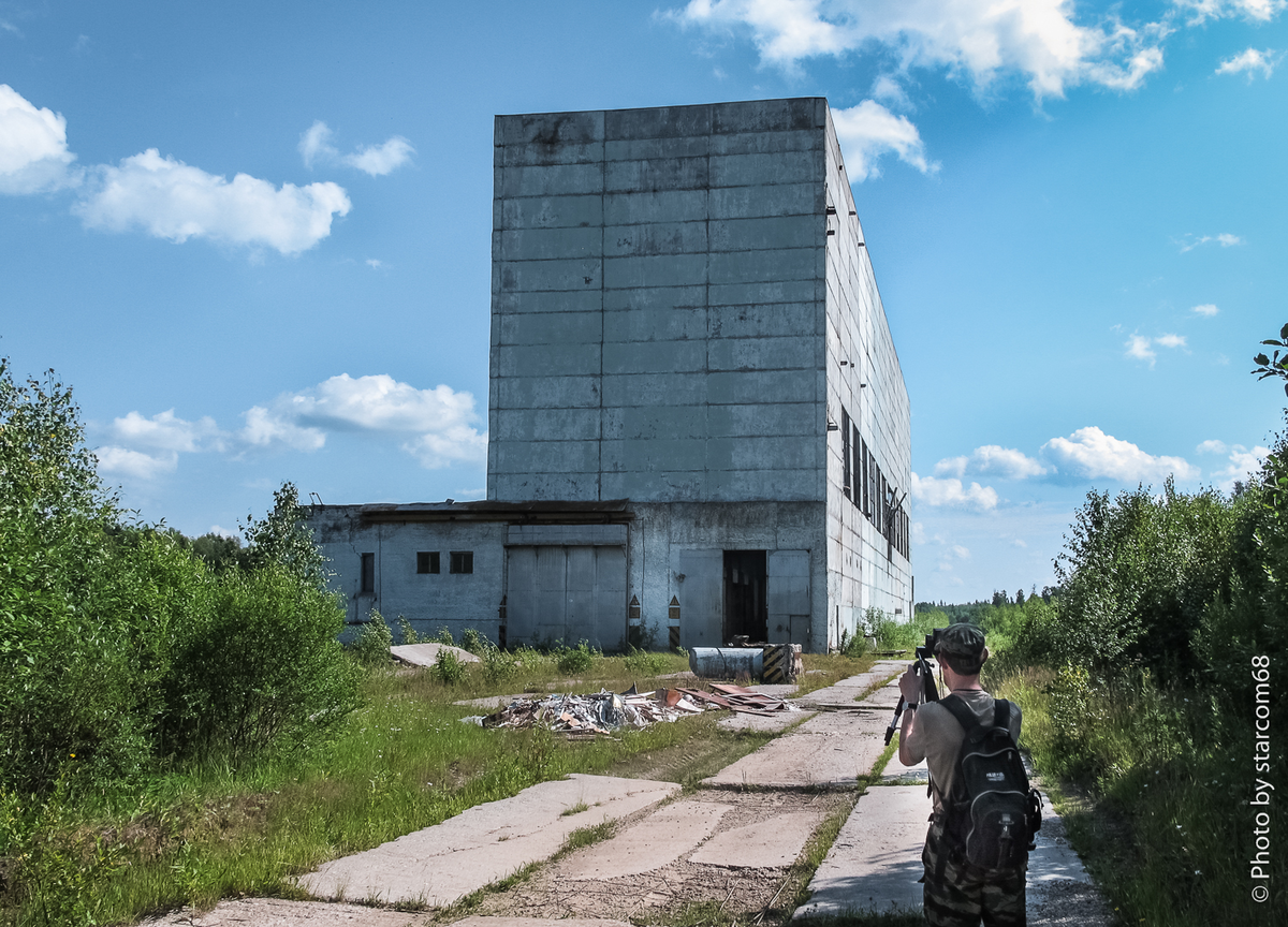 Технологический корпус № 1 ППД БЖРК. Здесь обслуживались боевые "вагоны" комплекса и сюда мы с вами сейчас отправимся.