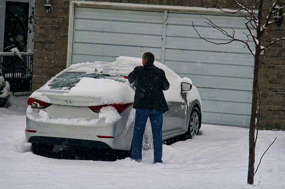 Если неправильно пользоваться зимой печкой в салоне автомобиля, то из-за  этого может треснуть лобовое стекло | Авто Гараж 23 | Дзен