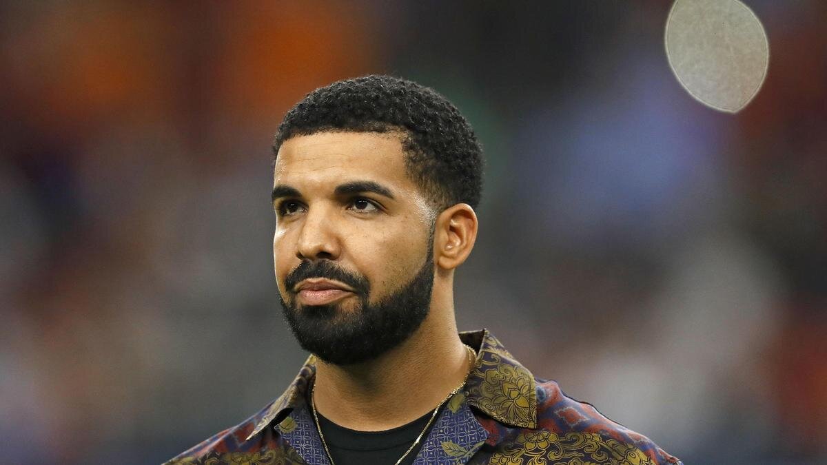    Drake:Aaron M. Sprechner/AFP via Getty Images