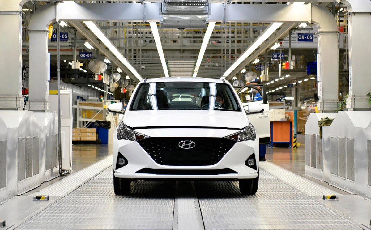 Хендай работает. Завод хёндай в Санкт-Петербурге. Hyundai Motor завод в Санкт-Петербурге. Завод Hyundai в России. Автозавод Hyundai.