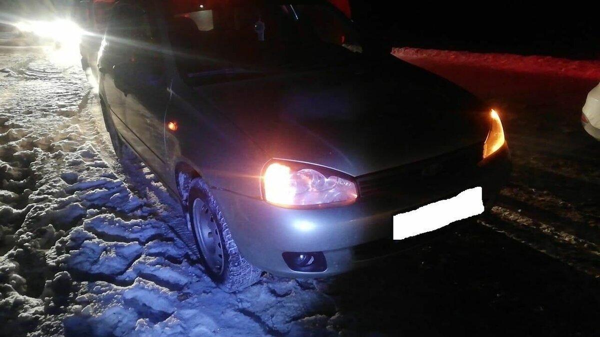     Накануне, 19 декабря, в Кукморском районе 22-летний водитель автомобиля «Лада Калина» сбил лежавшего на дороге пешехода. Подробностями поделилась пресс-служба Госавтоинспекции Татарстана.