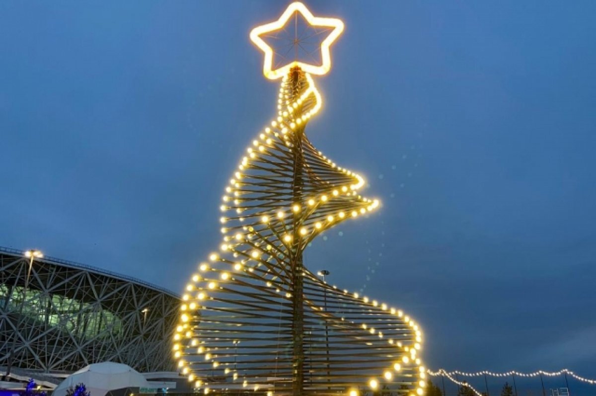 Новогодняя елка в Абу Даби 2010 год