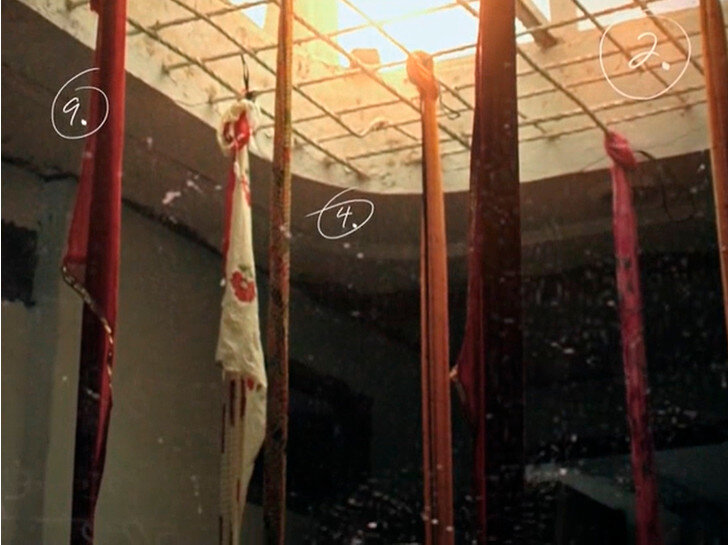 место преступления Источник: https://www.marieclaire.ru/et-cetera/dom-smerti-chundavat-kto-stoit-za-ritualnym-ubiistvom-indiiskoi-semi-iz-11-chelovek/