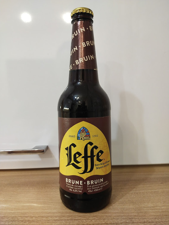 Вот я и дождался того времени, когда Leffe, сваренное в России, стали продавать за адекватную цену - 84 рубля.