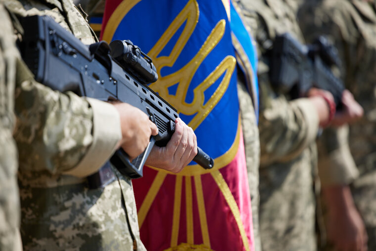    Вербовка военных в полк ведется на официальном уровне, отметили в издании