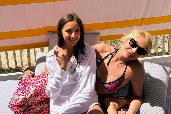 Где почитать новости знаменитостей России - Кристина Орбакайте