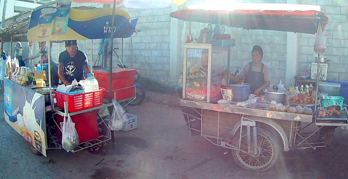Это и есть "макашницы": слева с напитками, справа с едой