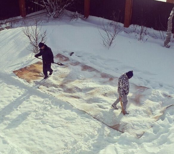 Чем больше топаешь, тем больше пыли выйдет из глубины ковра