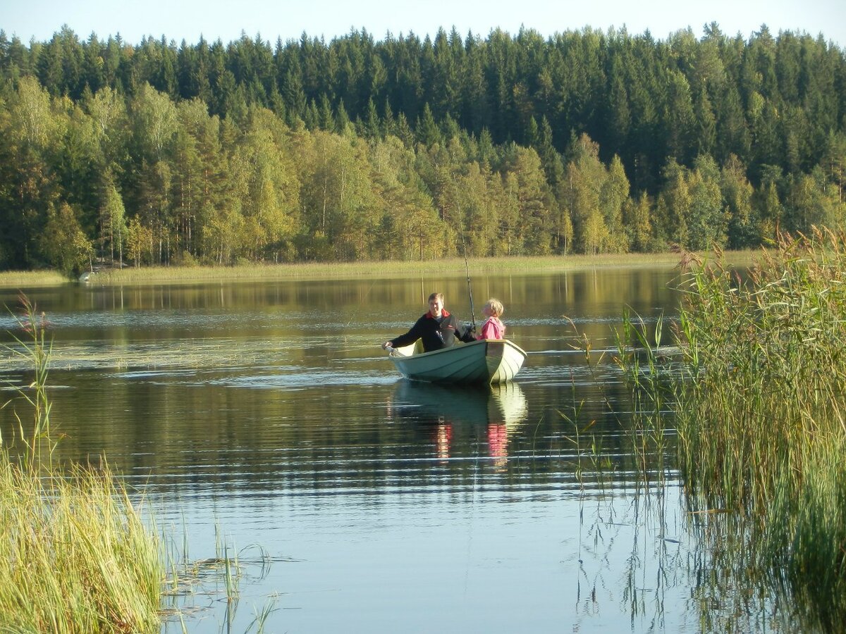 Озеро в финляндии 5. Озеро Весиярви Финляндия. Озеро бодом Финляндия. Озеро Bodom в Финляндии. Самое популярное озеро в Финляндии.