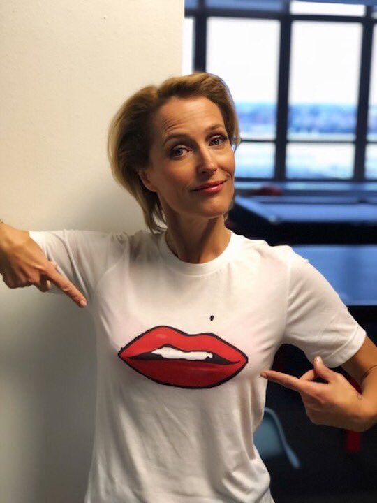 Та самая футболка с губами актрисы 