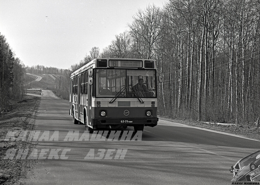 ЛиАЗ-5256 № 115-Э на испытаниях, 1983 г. (фото из архива авторов)