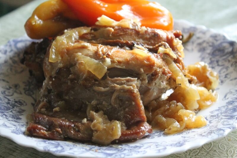 кролик. вкусный. мягкий. сочный. нежный.