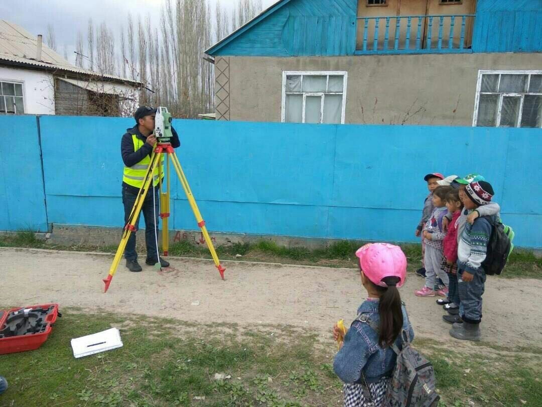 По выходным подрабатываю фотографом =)