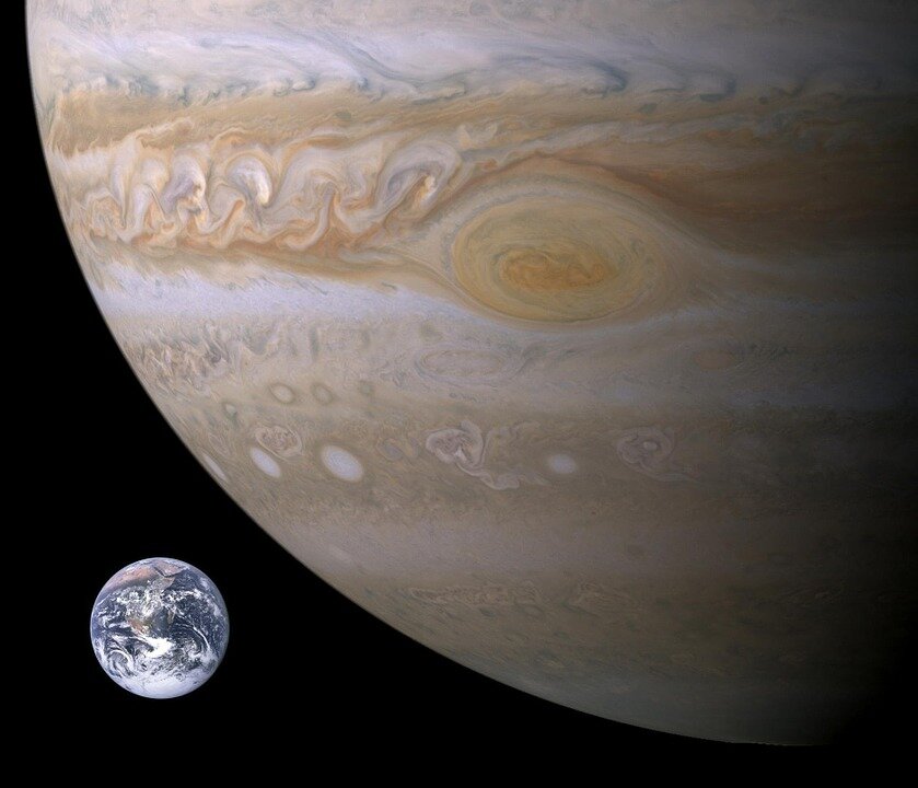 https://cdn.pixabay.com/photo/2012/01/09/10/41/jupiter-11617_960_720.jpg