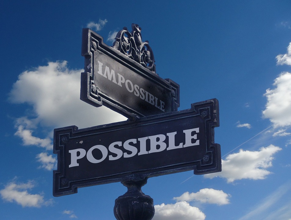 https://cdn.pixabay.com/photo/2013/06/26/12/14/street-sign-141396_960_720.jpg