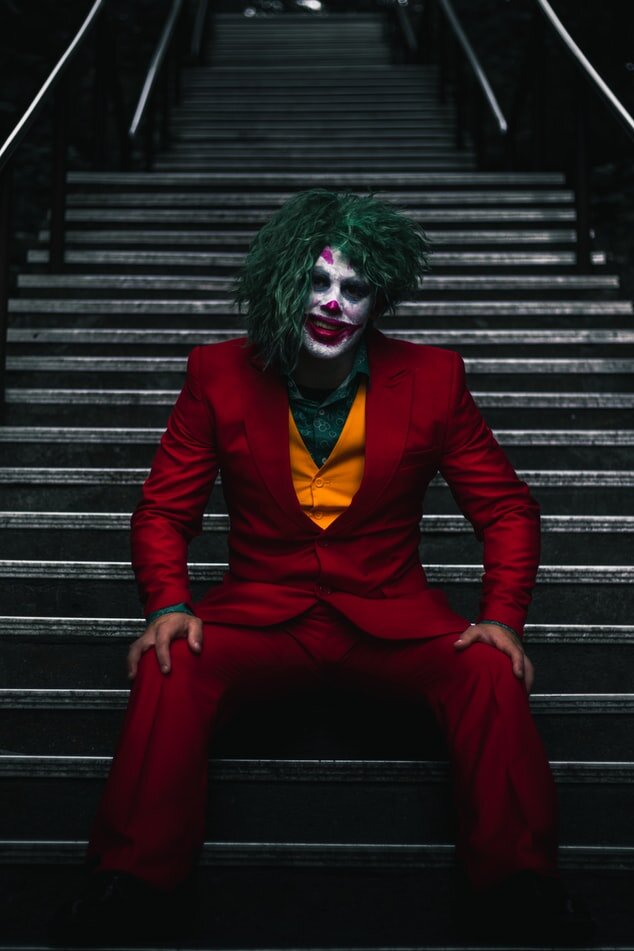 https://images.unsplash.com/photo-1568345889086-379dc9b8635b?ixlib=rb-1.2.1&ixid=eyJhcHBfaWQiOjEyMDd9&auto=format&fit=crop&w=634&q=80