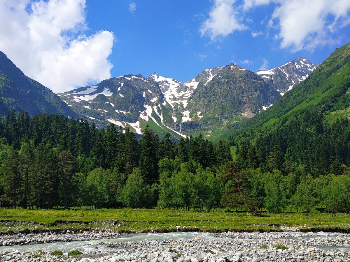 Поляна Таулу Архыз