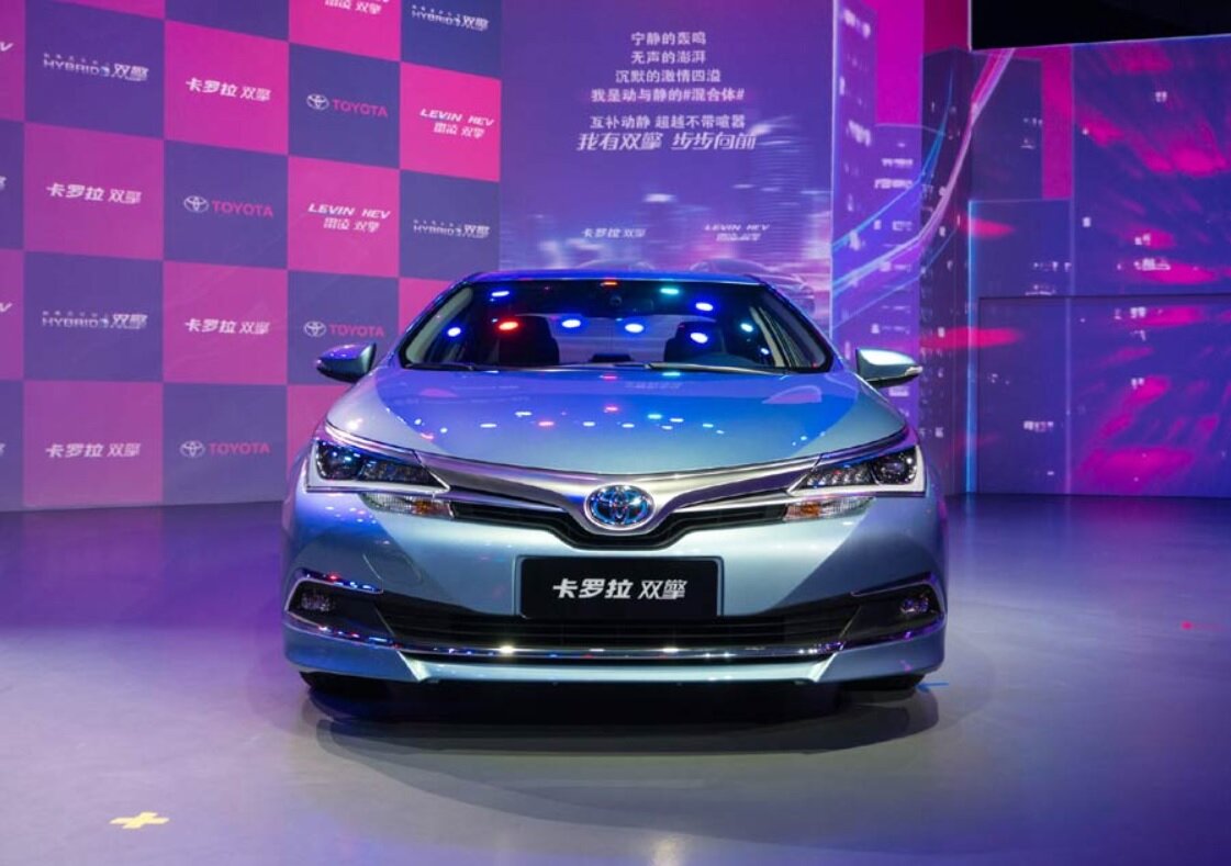 Toyota Avensis 2021 универсал