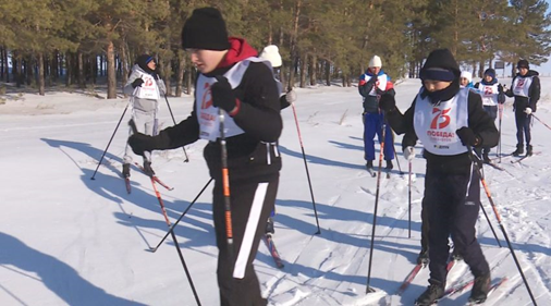 Он добился, деревня встала на лыжи!