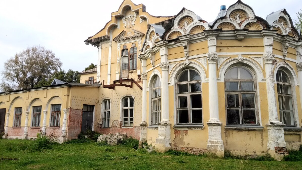 Москва. Усадьба Алтуфьево. Господский дом с русскими мотивами | Заяц  путешественник | Дзен