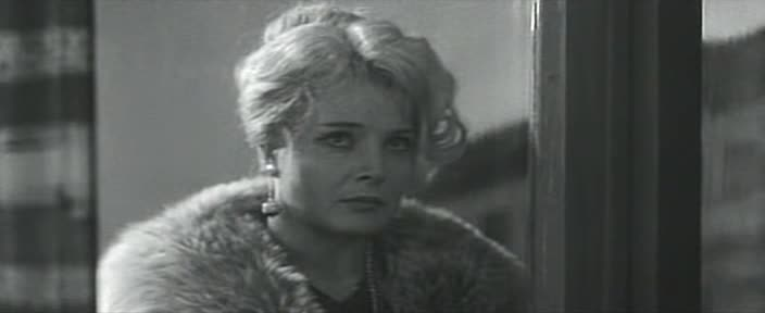 Надежда (Татьяна Доронина), кадр из фильма "Чудный характер" (1970)