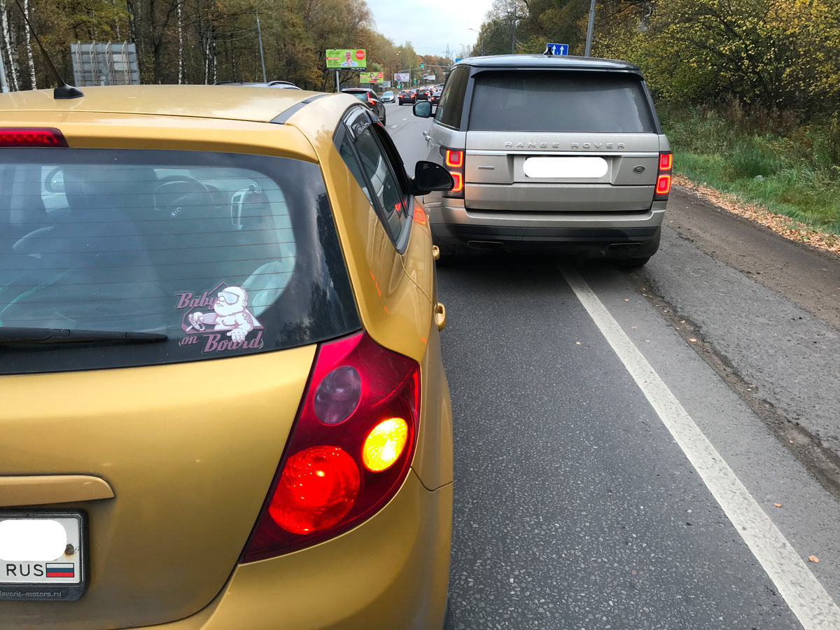 Вот такая красота приключилась. Фото с моего телефона