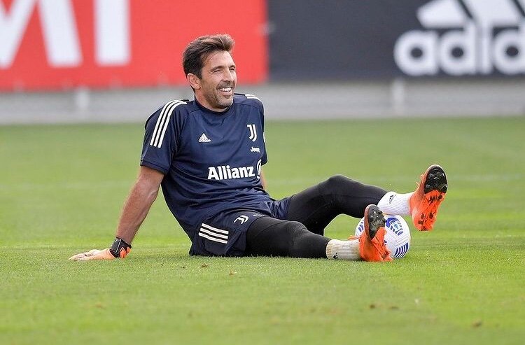 Инстаграм Д.Буффона